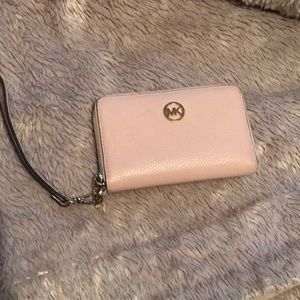 Michael Kors wallet/wristlet
